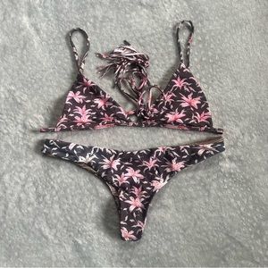 Acacia set railay top small and hookipa bottoms small in madonna